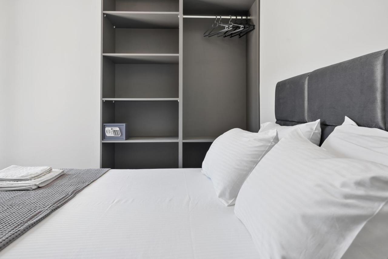 Robin'S Aparthotel Apolpaina Екстериор снимка